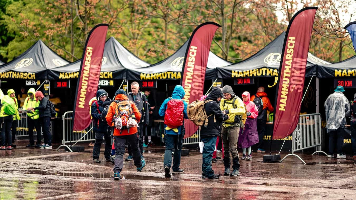 Mochila de senderismo impermeable: para que todo se mantenga seco por dentro